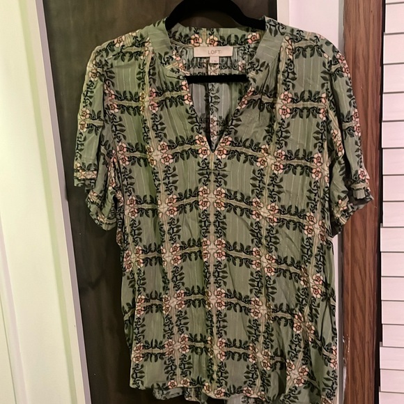 LOFT GREEN FLORAL FALL BLOUSE SIZE M - Picture 1 of 7